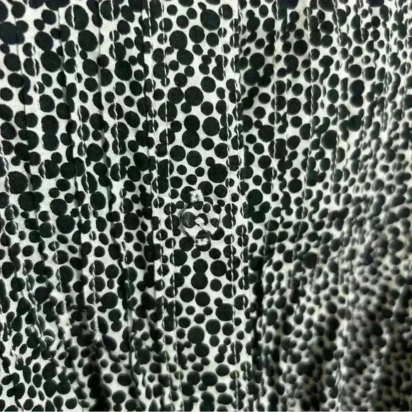 Liz Claiborne Long Sleeve Blouse Black and White Print Button Down Top - Picture 3 of 8